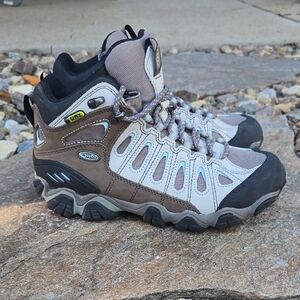 Oboz Sawtooth Hiking Boots (8.5)